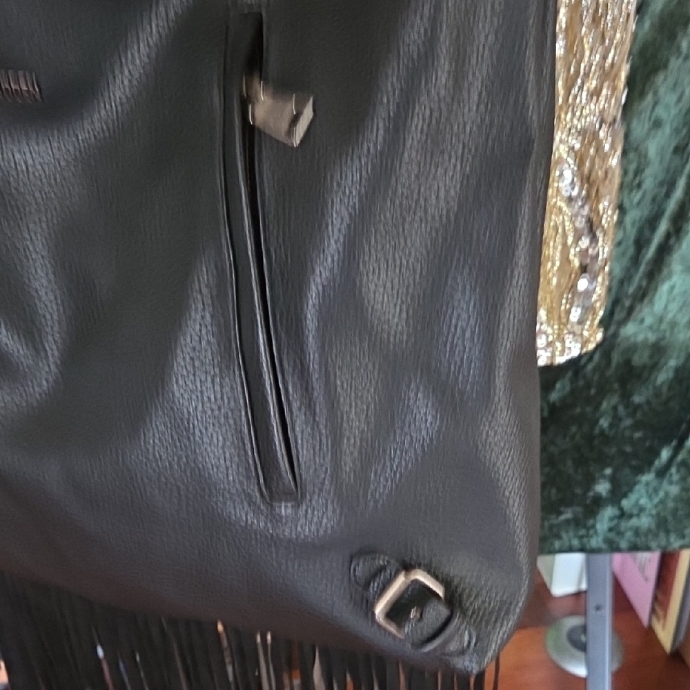 NWOT Steve Madden Black Fringe Shoulder Bag Adjustable - Picture 6 of 10